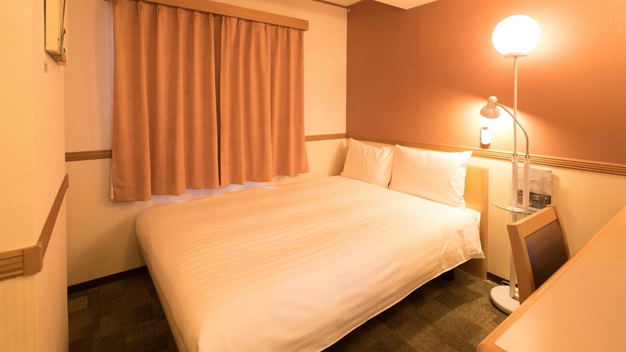 Toyoko Inn Higashi-Hiroshima Saijo Ekimae Zimmer foto